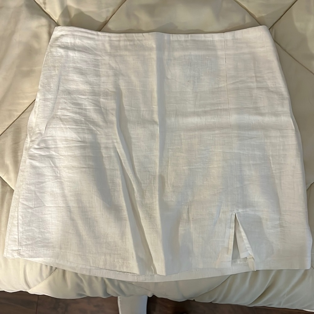 White linen mini skirt size small